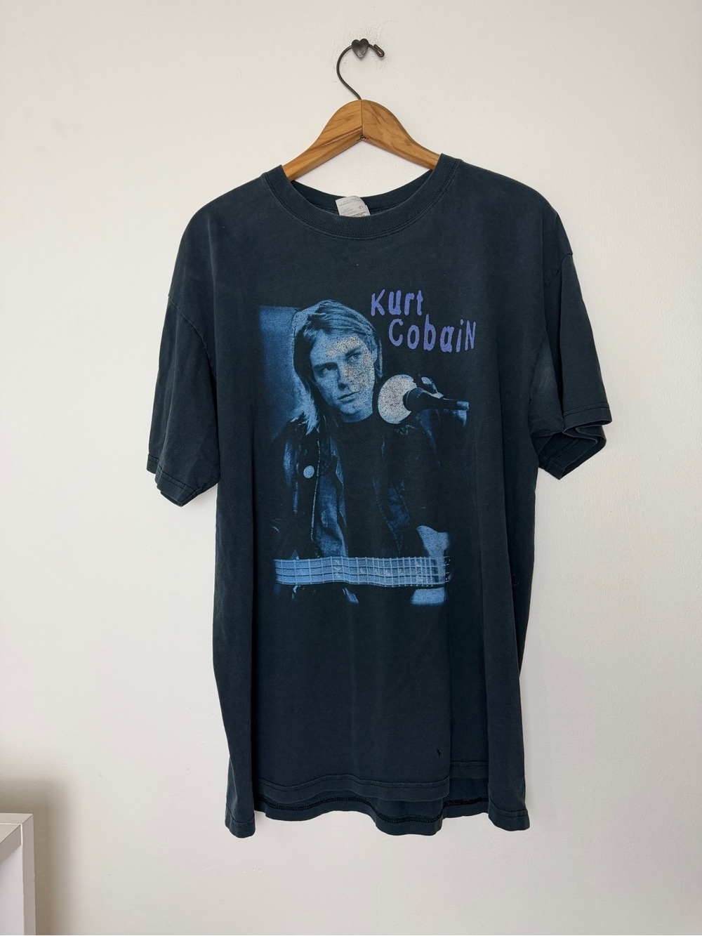 Vintage Black Kurt Cobain Graphic Tee with Blue Print